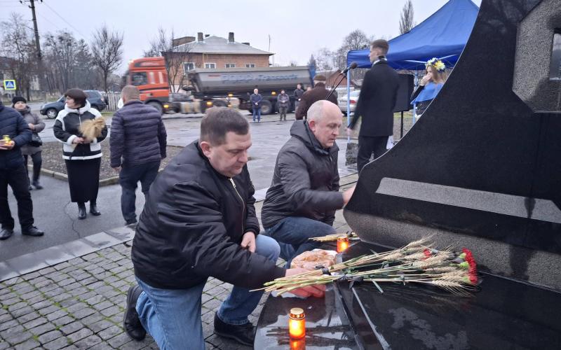 Малин вшановує жертв Голодоморів