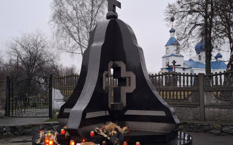 Малин вшановує жертв Голодоморів