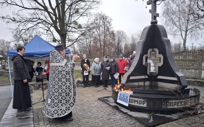Малин вшановує жертв Голодоморів