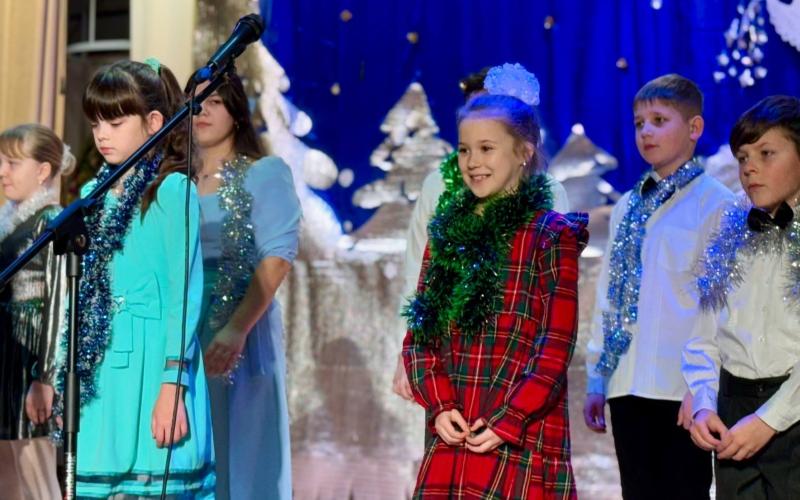 Різдвяна казка для учнів початкової школи громади