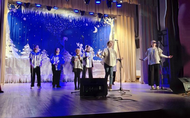 Різдвяна казка для учнів початкової школи громади