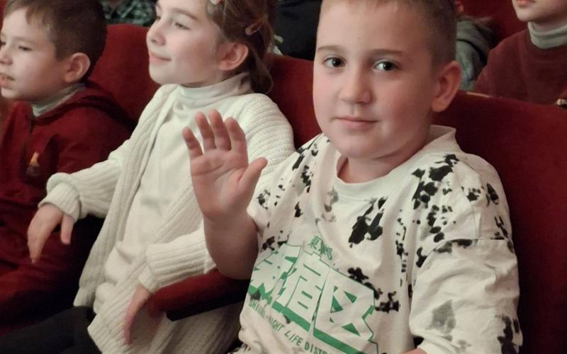 Різдвяна казка для учнів початкової школи громади