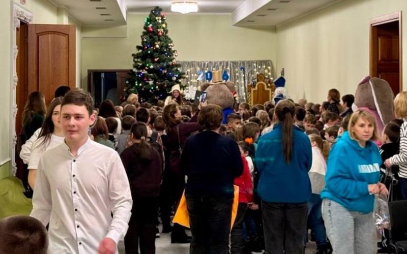 Різдвяна казка для учнів початкової школи громади