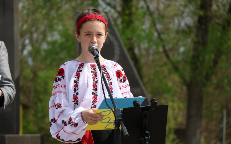 Материнське серце — символ любові, сили й незламності: у Луках відбулися урочистості напередодні Дня матері