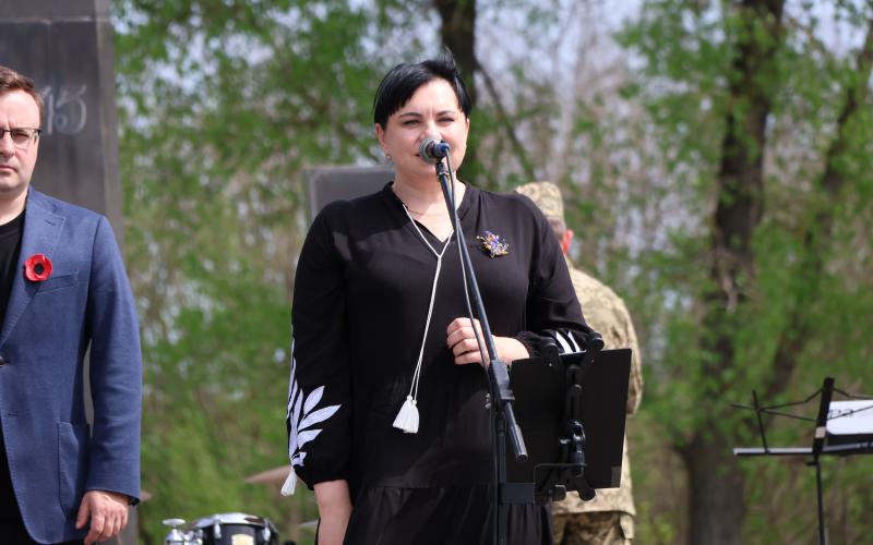Материнське серце — символ любові, сили й незламності: у Луках відбулися урочистості напередодні Дня матері