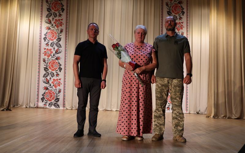Посмертно відзначені за мужність і героїзм: у Малинській громаді вручили державні нагороди родинам полеглих Захисників України