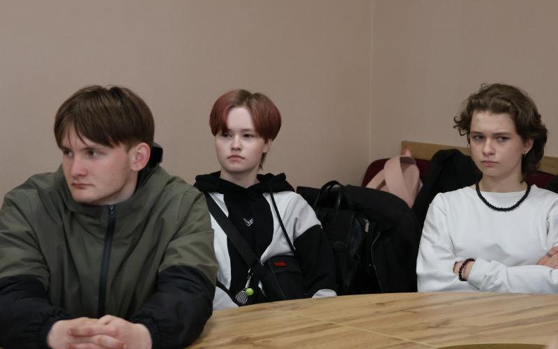 Молодіжні ініціативи та підготовка до Еко-фесту: зустріч у Малинській міській раді