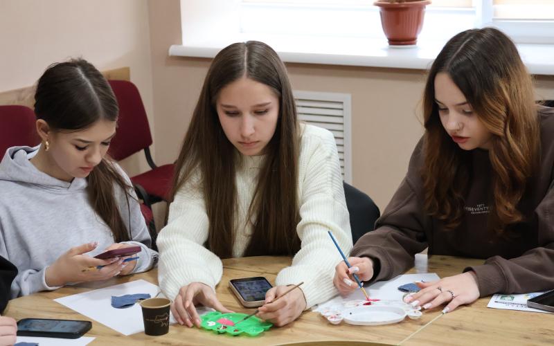 Молодіжні ініціативи та підготовка до Еко-фесту: зустріч у Малинській міській раді